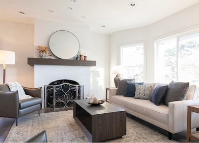 5825 E Superior St, Duluth, MN 55804 - photo 7