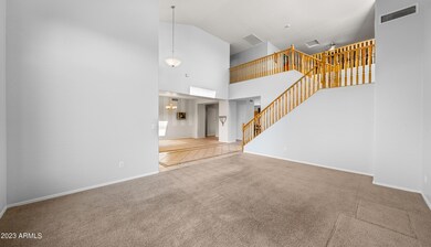 Interior Downstairs Front Entry4