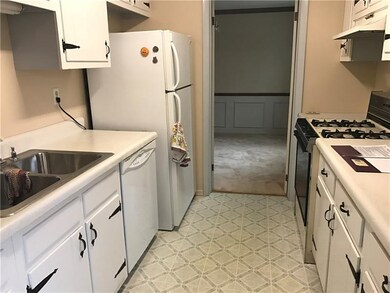 KITCHEN WITH ALL APPLIANCES INCLUDED AND DOORSTO T