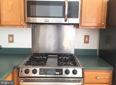 13013 Vaden Terrace unit 215, Germantown, MD 20876 - photo 3