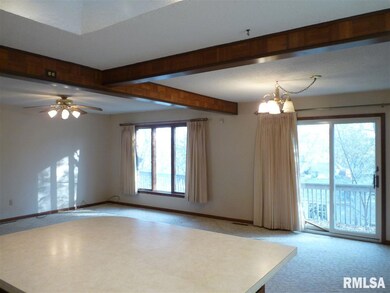 1945 14th St, Bettendorf, IA 52722 - photo 3