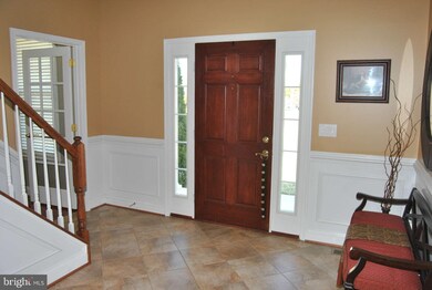 7310 Stoneleigh Ct, Hughesville, MD 20637 - photo 3