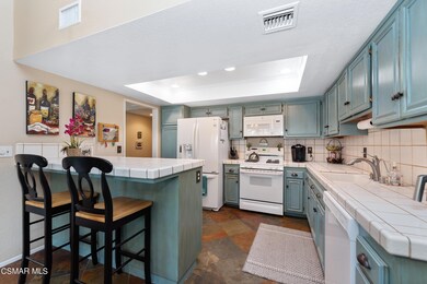 1976 Suntree Ln Simi Valley-14
