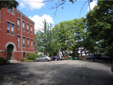 609 State St unit 5, Portsmouth, NH 03801 - photo 2