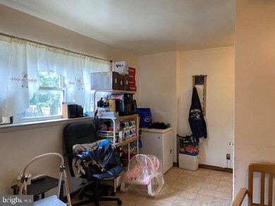 129 N 32nd St, Camden, NJ 08105 - photo 5