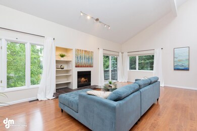 Living Room 20190713-DW-48142-FULL