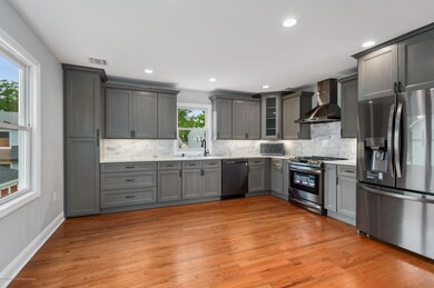 03_42OregonAve_5_Kitchen_HiRes