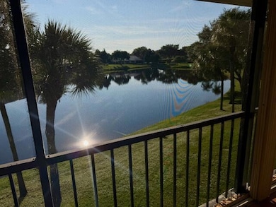 22 Eastgate Dr unit D, Boynton Beach, FL 33436 - photo 3