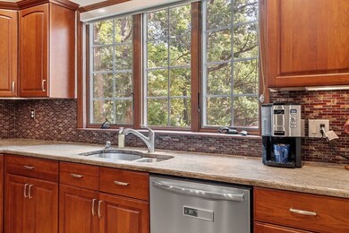 16 Wethersfield Dr, Andover, MA 01810 - photo 4