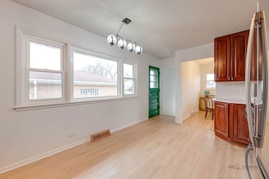 1689 S Elm St, Des Plaines, IL 60018 - photo 5