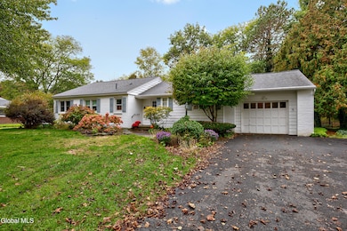 2472 Hilltop Rd, Schenectady, NY 12309 - photo 3