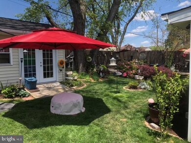 2010 Norman Rd, Glen Burnie, MD 21060 - photo 3