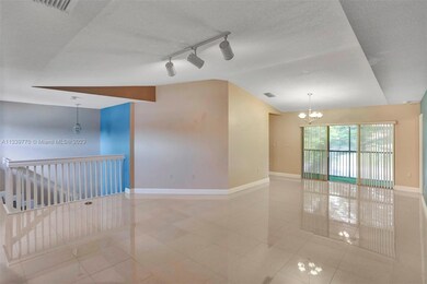 Living Room / Dining combo