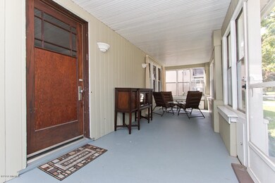 004 front porch - IMG_9874