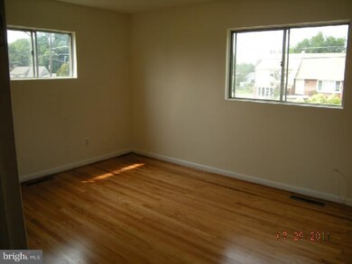 408 Jefferson Ct, Glendora, NJ 08029 - photo 5