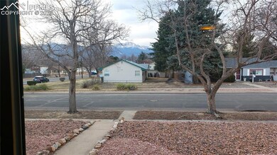 Pikes Peak View from the front living room window.