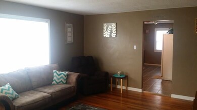 341 N 16th Ave, Beech Grove, IN 46107 - photo 3