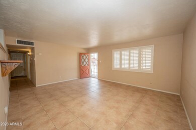 3101 N 40th Ln, Phoenix, AZ 85019 - photo 4