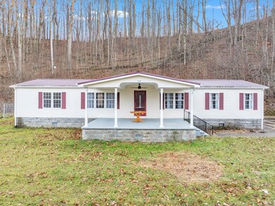 207 Ashcrest Ct, Green Valley, WV 24701 - photo 6