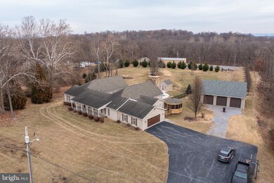 608 Torytown Rd, Bunker Hill, WV 25413 - photo 2
