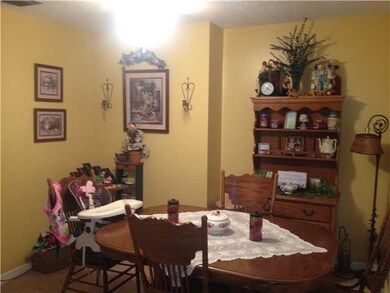 442 Warren St, Sebastian, FL 32958 - photo 4