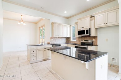 8-web-or-mls-115 Chimney Rock-3