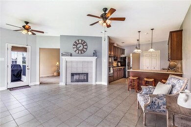 Keeping room and kitchen view