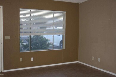 LIVING ROOM 11IMG_8754
