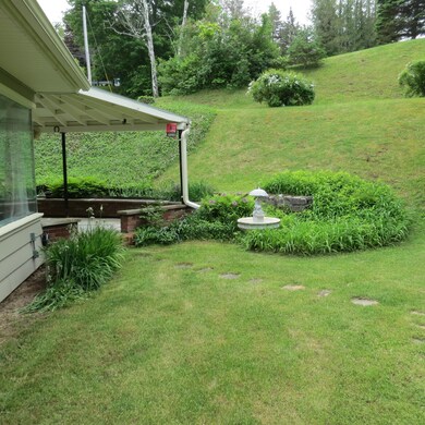 51 Glenn St, Adams, MA 01220 - photo 4