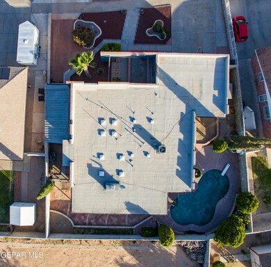 10675 Janway Dr, El Paso, TX 79935 - photo 3