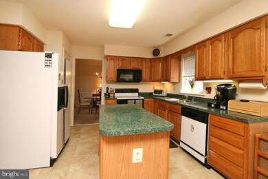 1101 English Ivy Ct, Sykesville, MD 21784 - photo 2