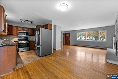 61 Greenbrook Dr, West Milford, NJ 07480 - photo 5