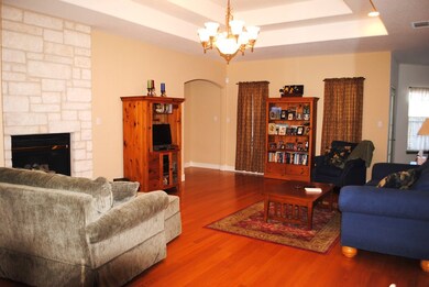 602 Prickly Pear Ct, Fredericksburg, TX 78624 - photo 3