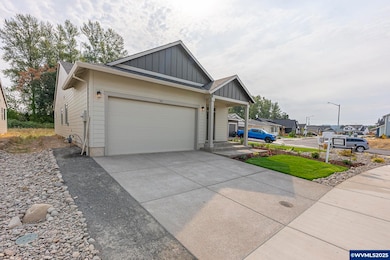 702 Tigerlily St, Silverton, OR 97381 - photo 4