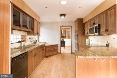 7119 Burtonwood Dr, Alexandria, VA 22307 - photo 7