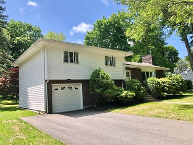 15 Sycamore Rd, Wakefield, MA 01880 - photo 2