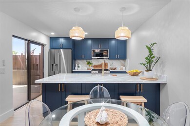 9135A SW 20th Place, Davie, FL 33324 - photo 3