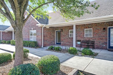 205HibiscusWay-02