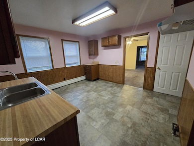 23 Saint David St, Wilkes-Barre, PA 18705 - photo 5