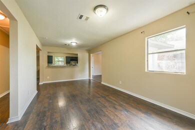 5028 Briscoe St, Houston, TX 77033 - photo 6