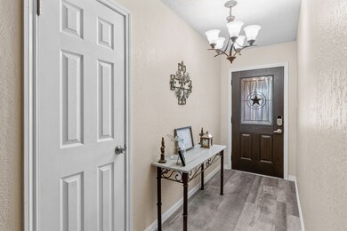 2612 Perry Ln, Alvin, TX 77511 - photo 4