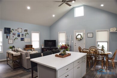 829 W Main St, Woodville, OH 43469 - photo 5