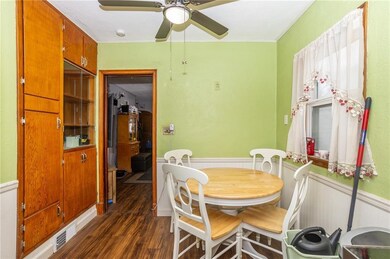 1410 60th St, Des Moines, IA 50311 - photo 6