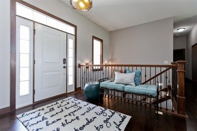 2226 Hallbrook St SW, Cedar Rapids, IA 52404 - photo 3