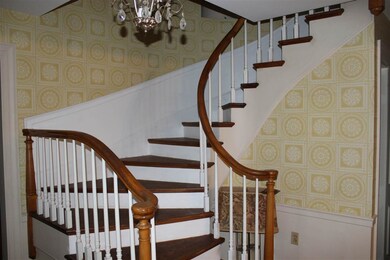 290 Pleasant St, Franklin, NH 03235 - photo 2