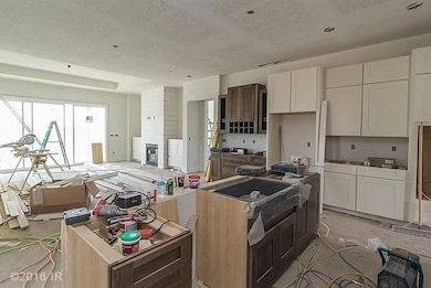 9408 Rushbrook Dr, Johnston, IA 50131 - photo 6