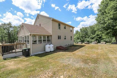 31 Hampshire Dr, Franklin, NH 03235 - photo 3