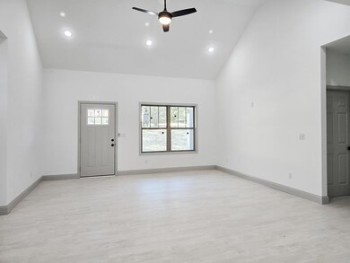 3072 Saratoga Dr, Dalton, GA 30721 - photo 3