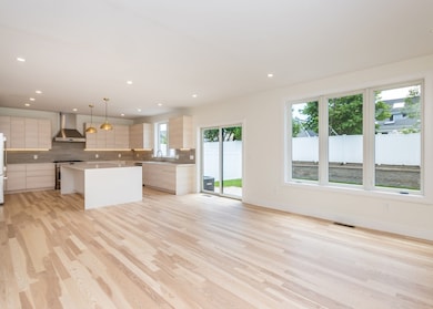 21 Bolton St unit 1, Waltham, MA 02453 - photo 4