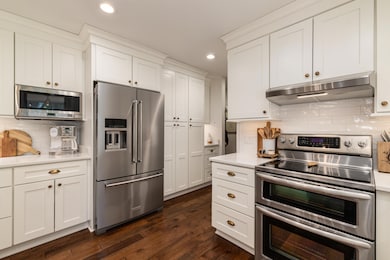 353 Westfield Way, Pewaukee, WI 53072 - photo 5